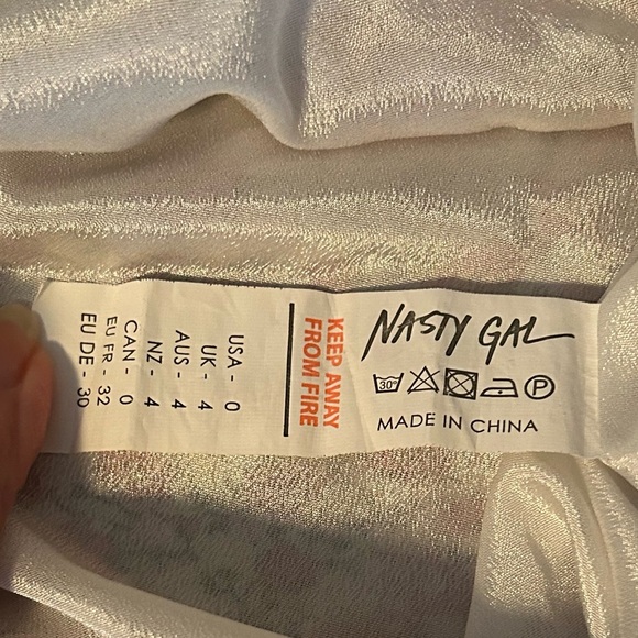 Nasty Gal Ditsy Bardot Cap Sleeve Floral Mini Dress On or Off Shoulder Size 0 - Picture 11 of 14